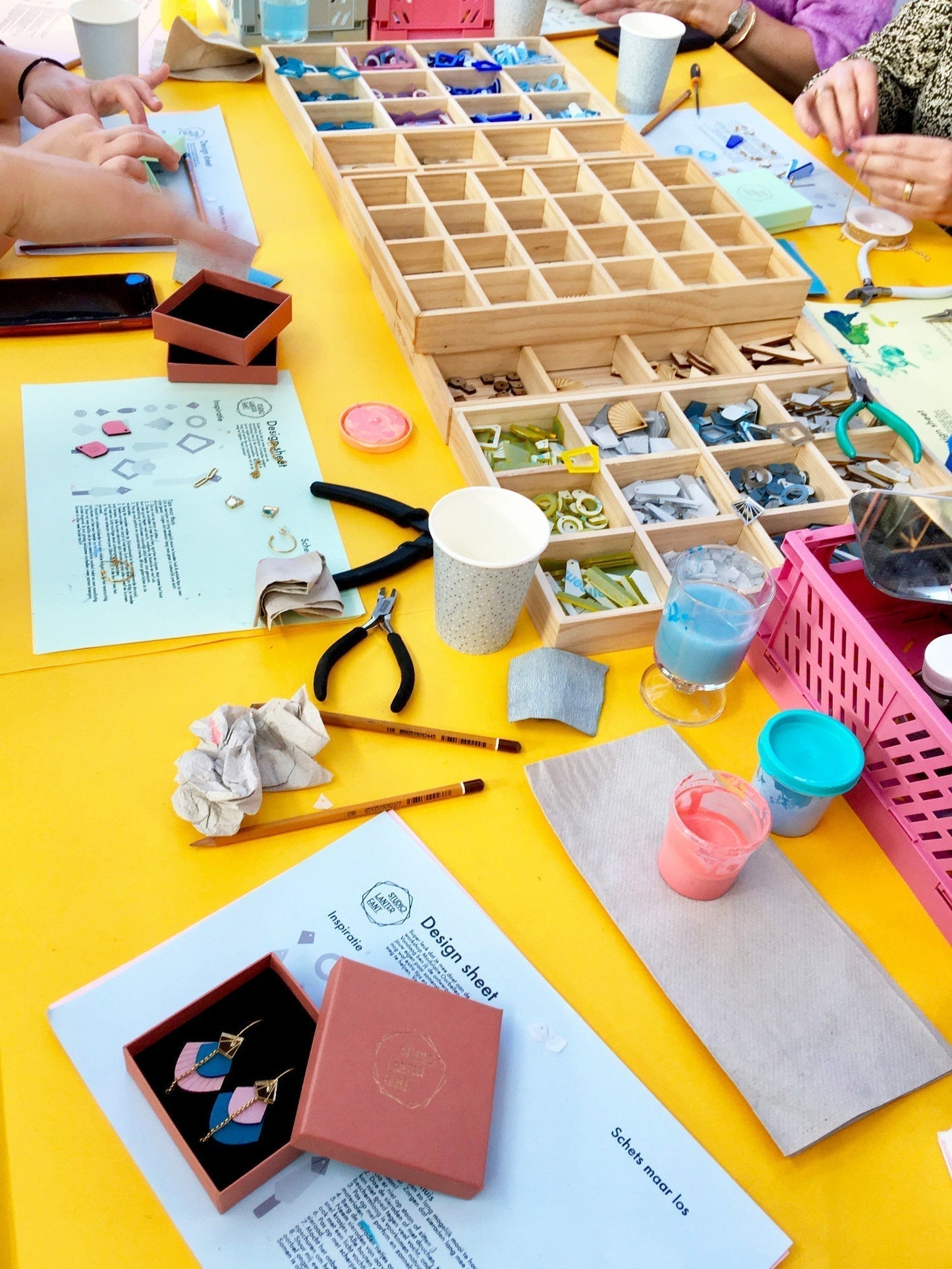 Workshop Mix & Match Oorbellen - Atelier in Utrecht - 06/07/25 om 15:00