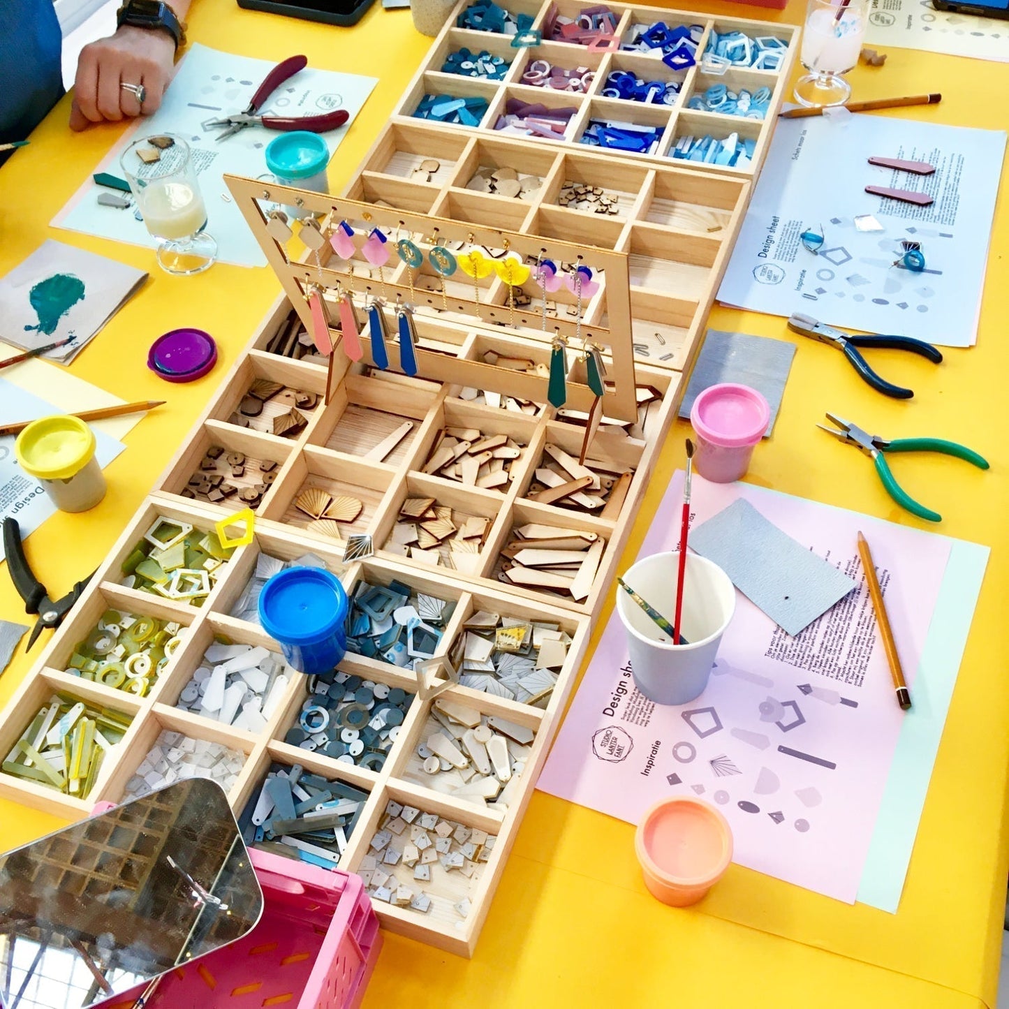 Workshop Mix & Match Oorbellen - Atelier in Utrecht - 06/07/25 om 15:00