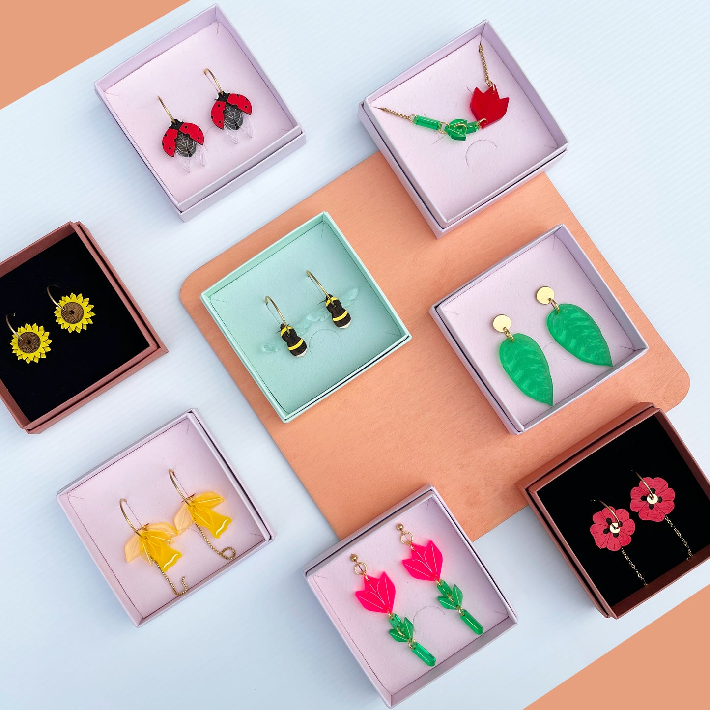 Tulp oorbel - Neon Roze